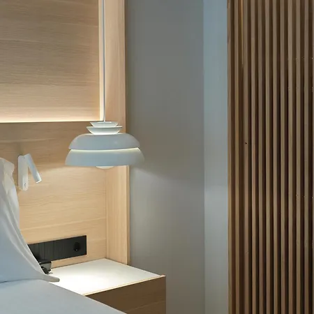 Zenit Coruna Hotel 4*