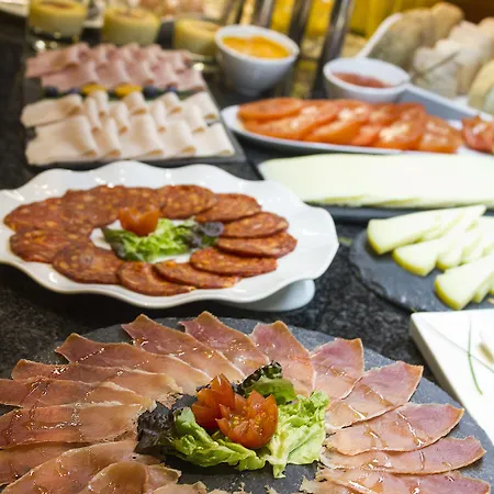 Zenit Coruna Hotel 4*