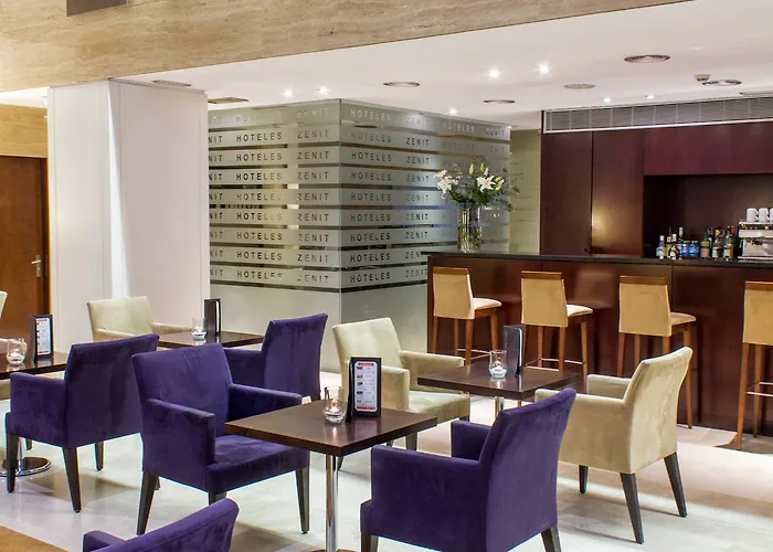 Zenit Coruna 4* آكورونيا