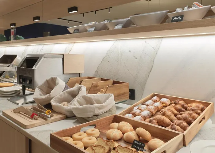 Zenit Coruna 4* آكورونيا