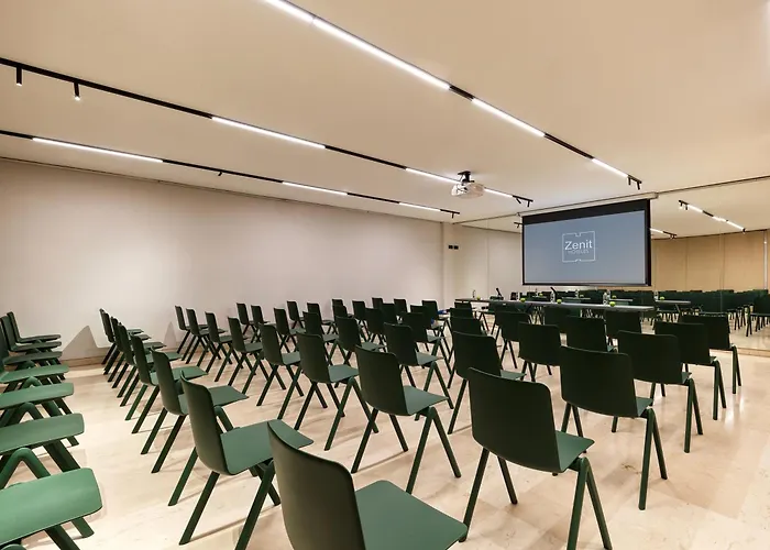 فندق Zenit Coruna